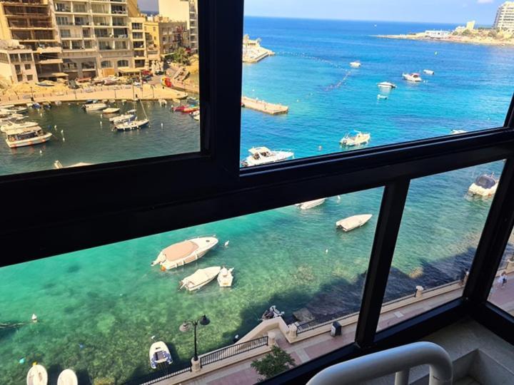 Spinola Bay Sea Front Apt 6 San Julián Exterior foto