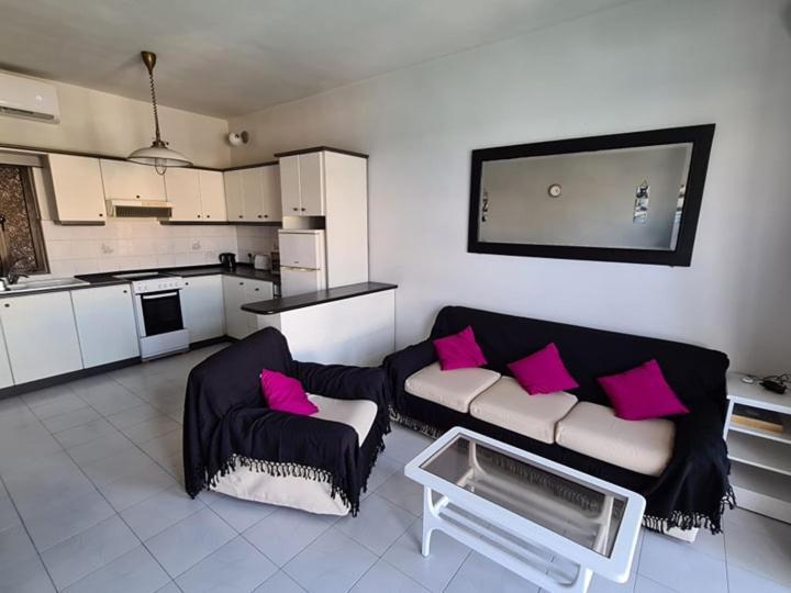 Spinola Bay Sea Front Apt 6 San Julián Exterior foto